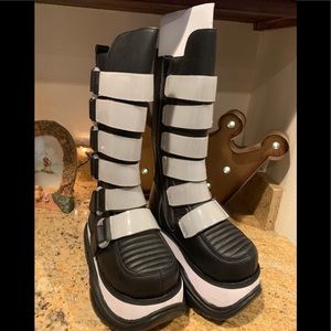New Demonia Rave Boots Size 4 Boots